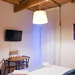Residenza Toscanini Panzió 3*