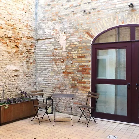 Residenza Toscanini Panzió Ravenna