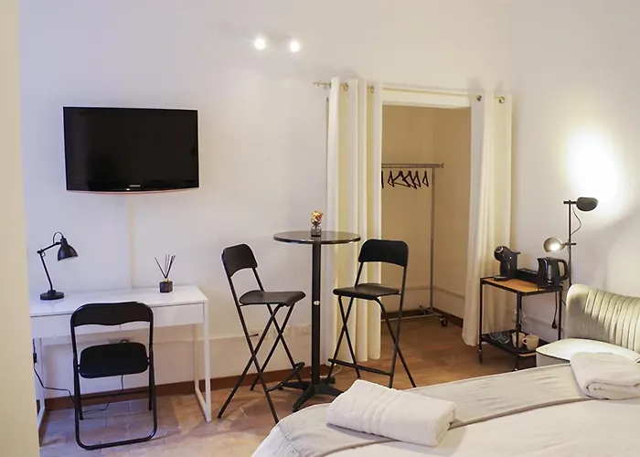 Residenza Toscanini Bed & Breakfast 3*